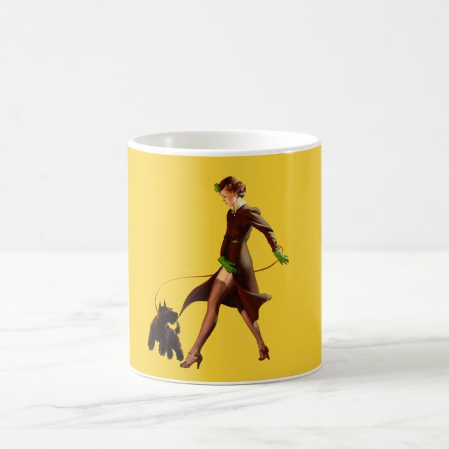 BOMBSHELL BAD GIRLS Retro Pin-Ups Coffee Mug (Center)