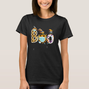 Boo Wearing A Mask Funny Health Worker Nurse Hallo T-Shirt