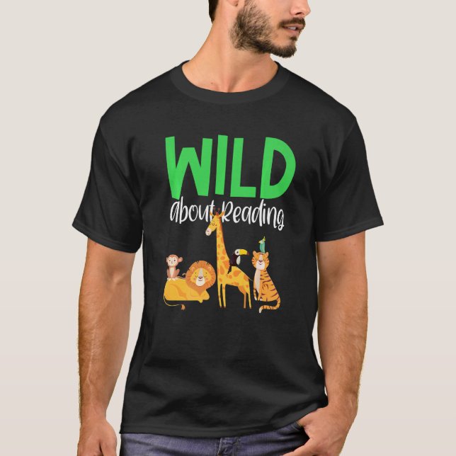 Book Summer Reading 2022 Wild About Safari Zoo Lib T-Shirt (Front)
