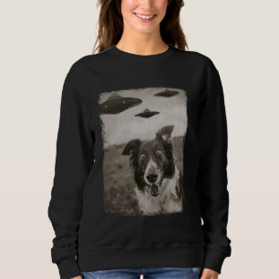 Border Collie Dog UFO Alien Extraterrestrial Selfi Sweatshirt