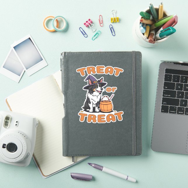 Border Collie Halloween Dog Costume �Treat or Trea (iPad Cover)