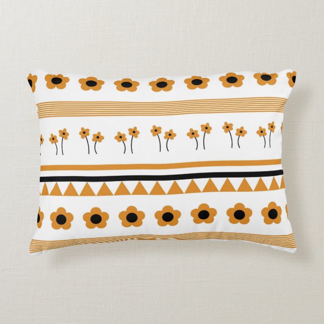 Border Stripe Flower Triangle Boho Pattern Decorative Cushion (Front)