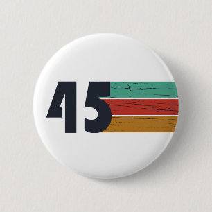 Born in 1945 vintage birthday party 6 cm round badge