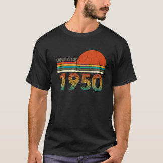 Born In 1950 71St Birthday Vintage Retro 71 Years T-Shirt