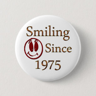 Born in 1975 6 cm round badge