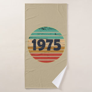 Born in 1975 vintage birthday gift bath towel