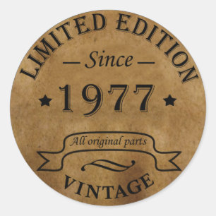 Born in 1977 vintage birthday classic round sticker