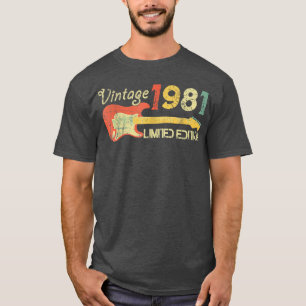 Born In 1981-Acustic Electric Bass Guitar Music Bi T-Shirt