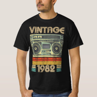 Born In 1982 Radio Retro, 1982 Birthday Gift T-Shirt