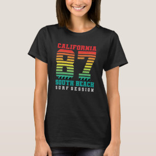 Born in 1987 vintage retro numbers lettering T-Shirt