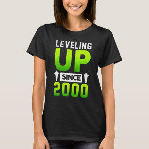 Born In 2000 Gaming Levelling Up Since 2000 Gamer T-Shirt