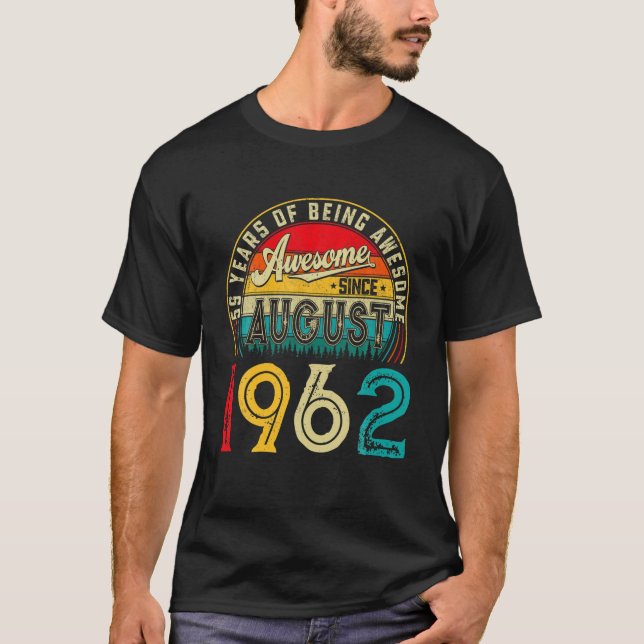 Born In August 1962 59 Years Old 59Th Birthday Men T-Shirt (Front)