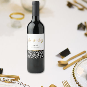 Botanical Leaves Pattern Mr & Mrs Name Date  Wine Label