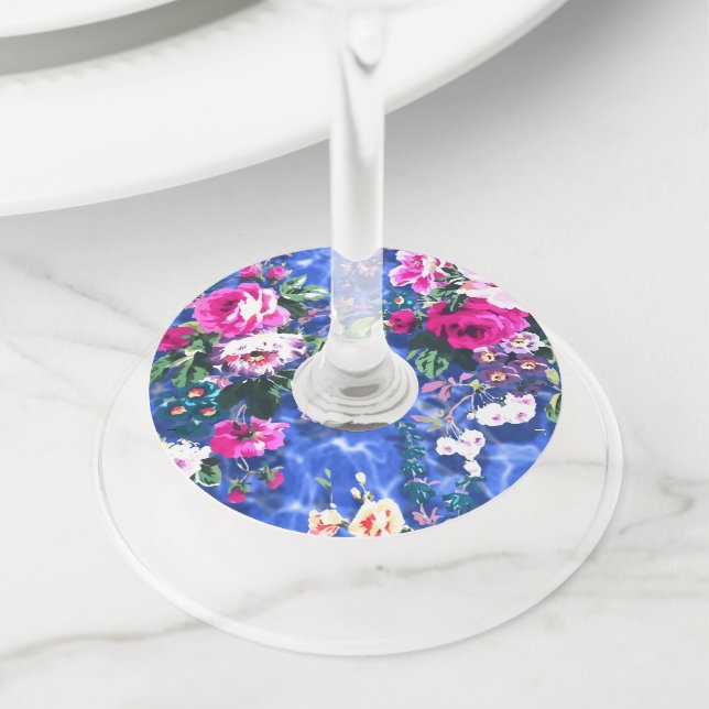 Bouquets with roses wine glass tag (Close Up)