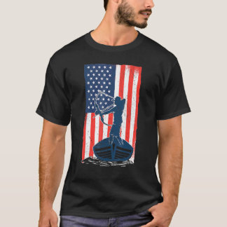 Bowfishing American Flag Fish Bow Hunting T-Shirt