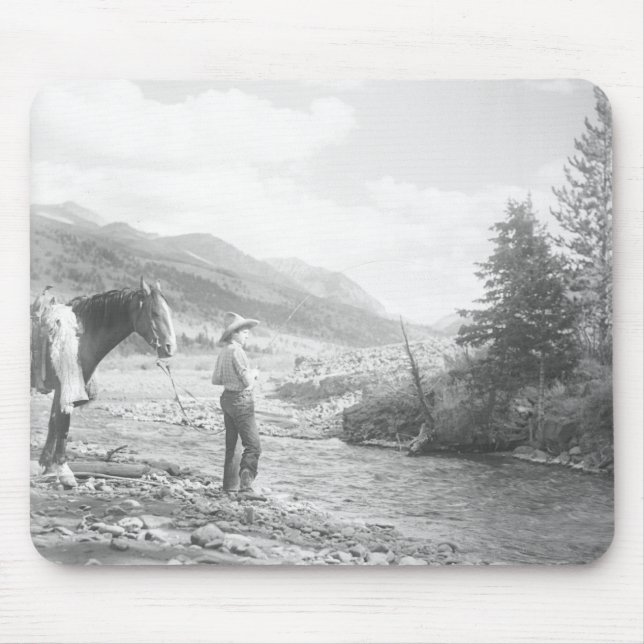 Boy fly fishing. mouse mat (Front)