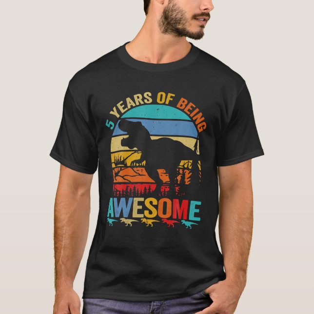 Boys 5 Years Of Being Awesome 5 Years 5Th Birthday T-Shirt (Front)