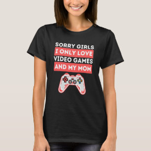 Boys Valentine's Day I Love Video Games & My Mum K T-Shirt