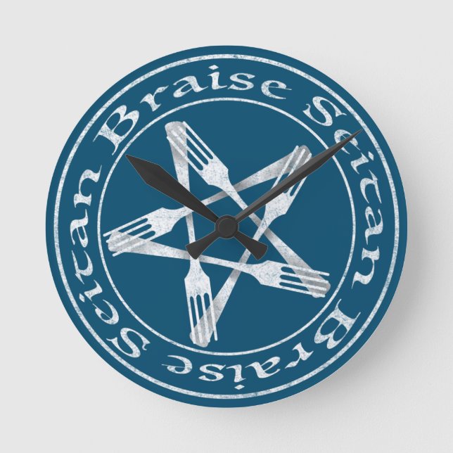 Braise Seitan Vegan Pentagram (light version) Round Clock (Front)