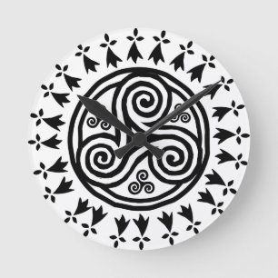 Breton triskel & hermines round clock