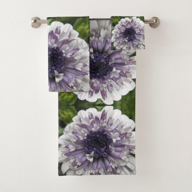 Brett Bath Towel Set (Insitu)