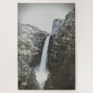 Bridaveil Falls - Yosemite - 20x30 - 1014 pieces Jigsaw Puzzle