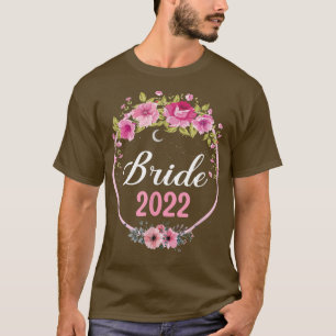 Bride 2022 for wedding or bachelorette party T-Shirt