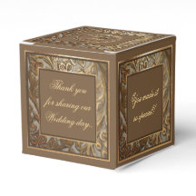 Bride & Groom Favour Box For Special Wedding Guest