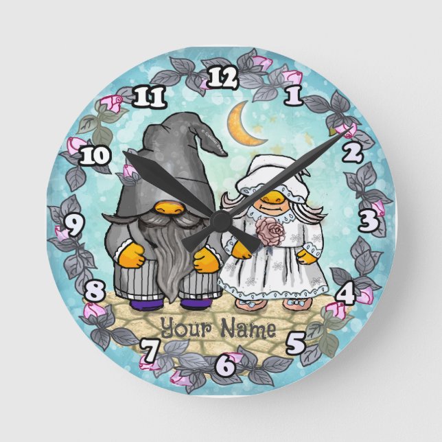 Bride & Groom gnome  Round Clock (Front)