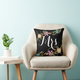 Bride Vintage Floral Garland Throw Pillow