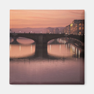 Bridges over the Arno River at sunset, 2 Magnet