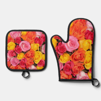 Bright Colourful Roses Pattern Floral Background Oven Mitt & Pot Holder Set