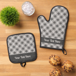 Bright Gray and Winter White Snowflake Pattern Oven Mitt & Pot Holder Set