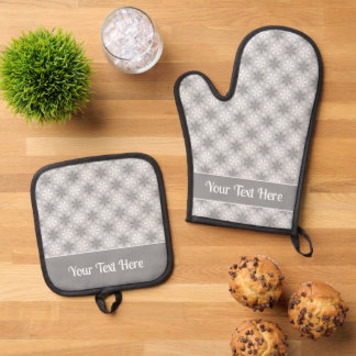 Bright Gray and Winter White Snowflake Pattern Oven Mitt & Pot Holder Set