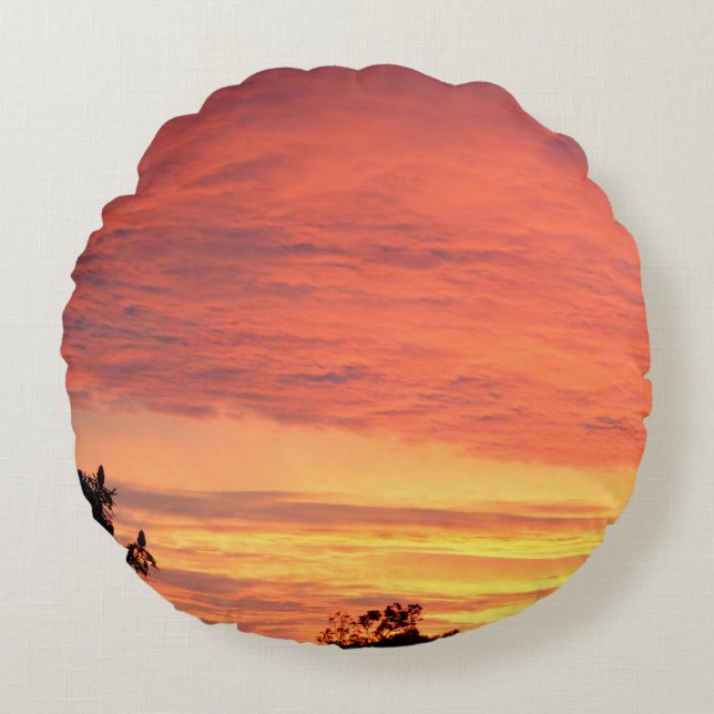Bright Orange Glowing Cloudy Sunset, Round Cushion (Front)