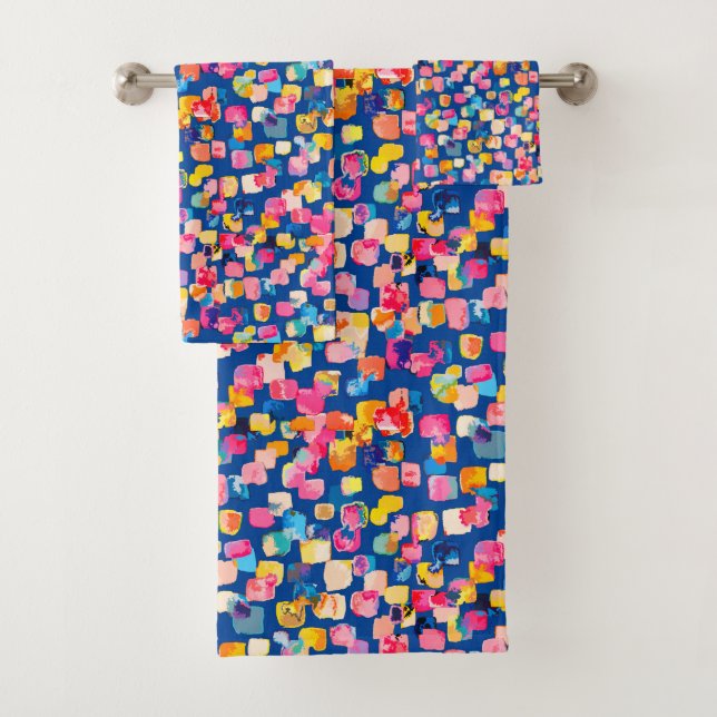 Bright Painted Abstract Square Pattern Bath Towel Set (Insitu)