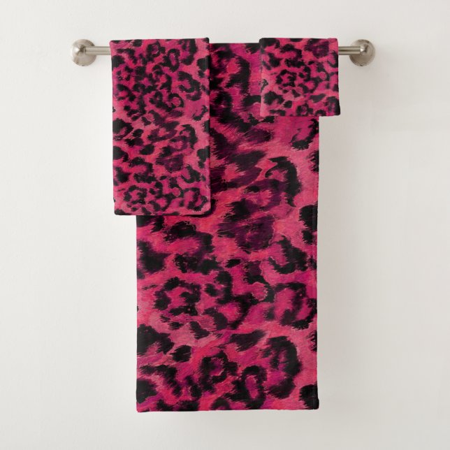 Bright pink and black spotted leopard bath towel set (Insitu)