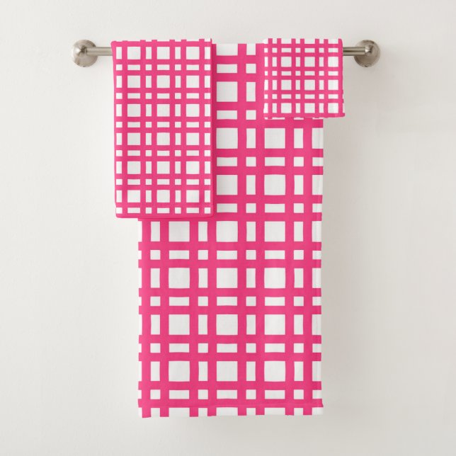Bright pink and white grid trellis bath towel set (Insitu)