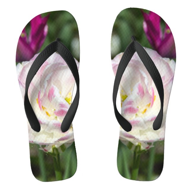Bright pink tulips on a sunny day   flip flops (Footbed)