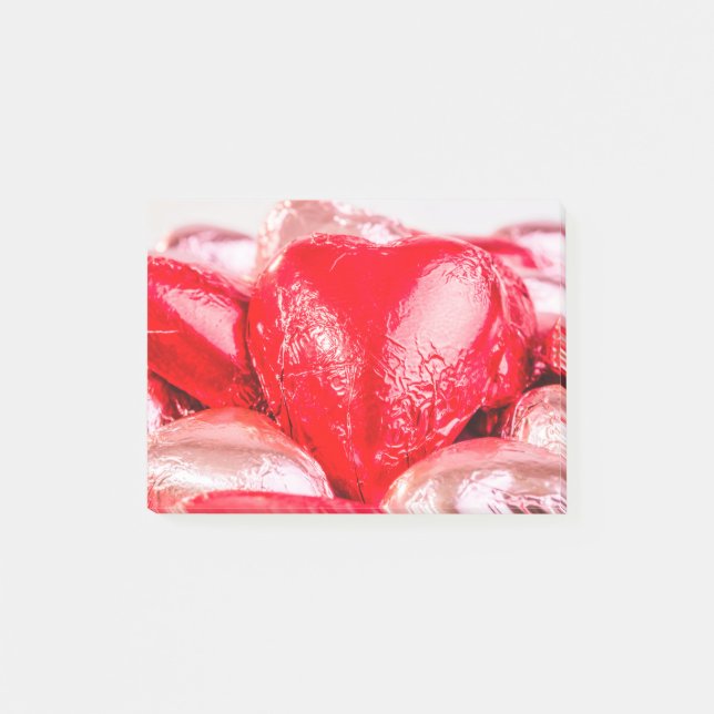 Bright red hearts Post it Notes (Front)