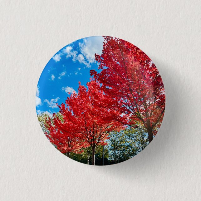 Bright Red Tree Leaves In Autumn 3 Cm Round Badge (Front)