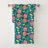 Bright Seashells and Seaweed Pattern