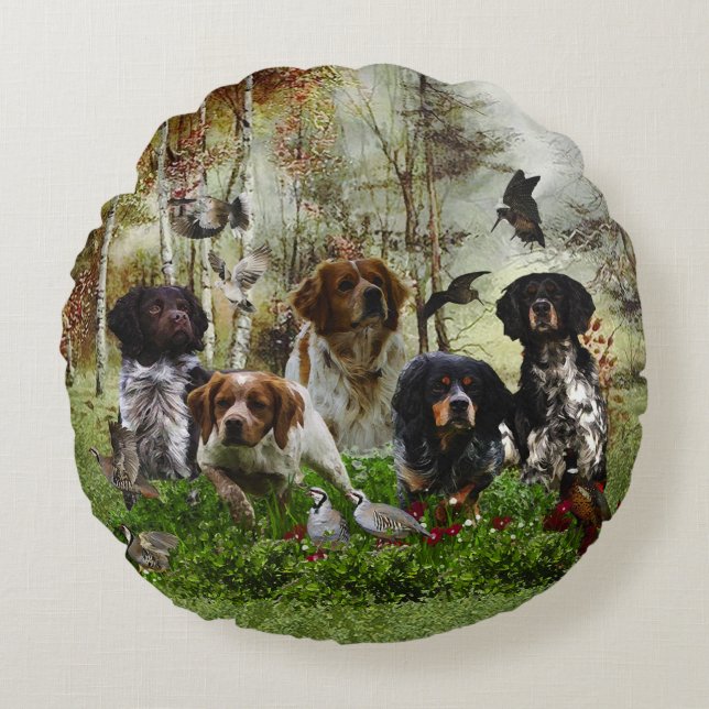  Brittany Spaniels,   Bird Hunting  Round Cushion (Front)