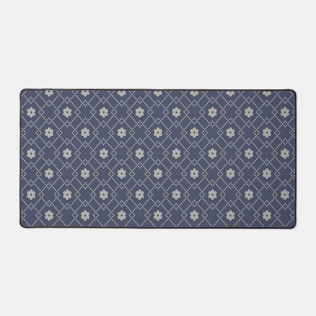 Brocade pattern desk mat (Front)