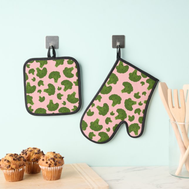 Broccoli Pattern Oven Mitt & Pot Holder Set (Insitu(Hanging))