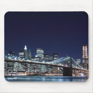 Brooklyn Bridge and Manhattan Skyline At Night Mouse Mat