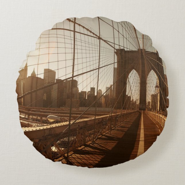 Brooklyn Bridge. Round Cushion (Front)