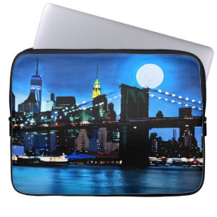 Brooklyn Bridge Under a Full Moon  Laptop Sleeve