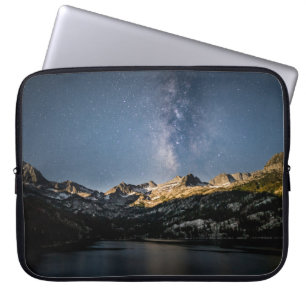 BROWN AND BLACK MOUNTAIN UNDER GRAY CLOUDY SKY LAPTOP SLEEVE