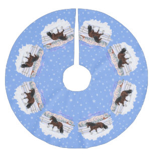 Brown Bay Gypsy Vanner Draught Horse In Snow Brushed Polyester Tree Skirt